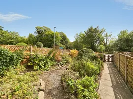 Ryshworth Crescent, Bingley thumb 2
