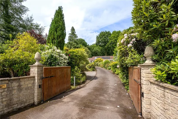 Coombe Street, Pen Selwood, BA9 photo 13