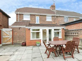 Fletcher Grove, Rudheath, NORTHWICH thumb 2