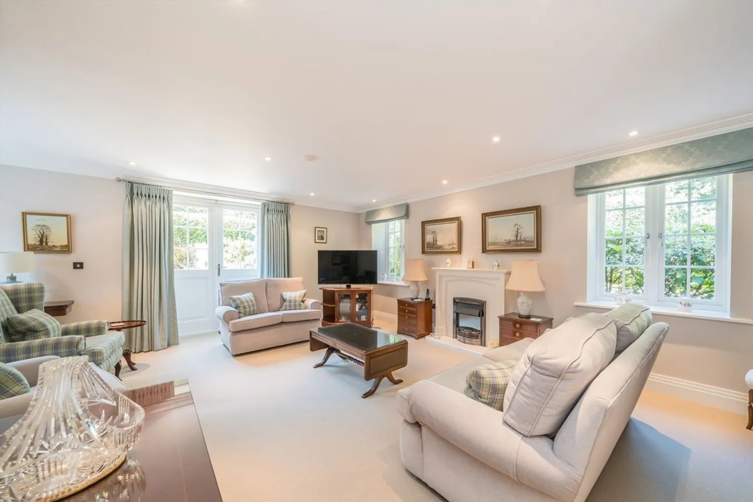 Coach House Mews, Walton-On-Thames, KT12 photo 2