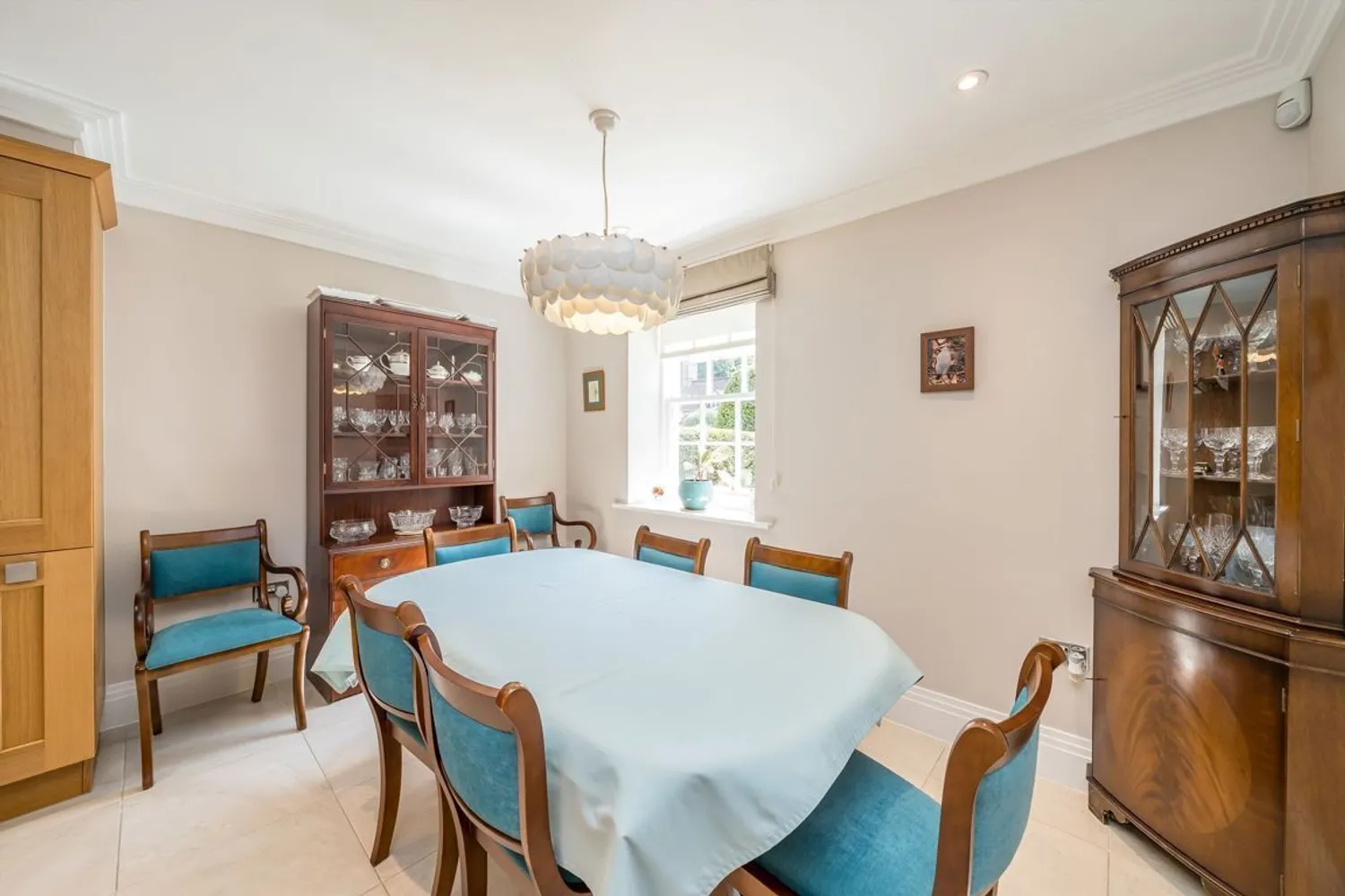 Coach House Mews, Walton-On-Thames, KT12 photo 5