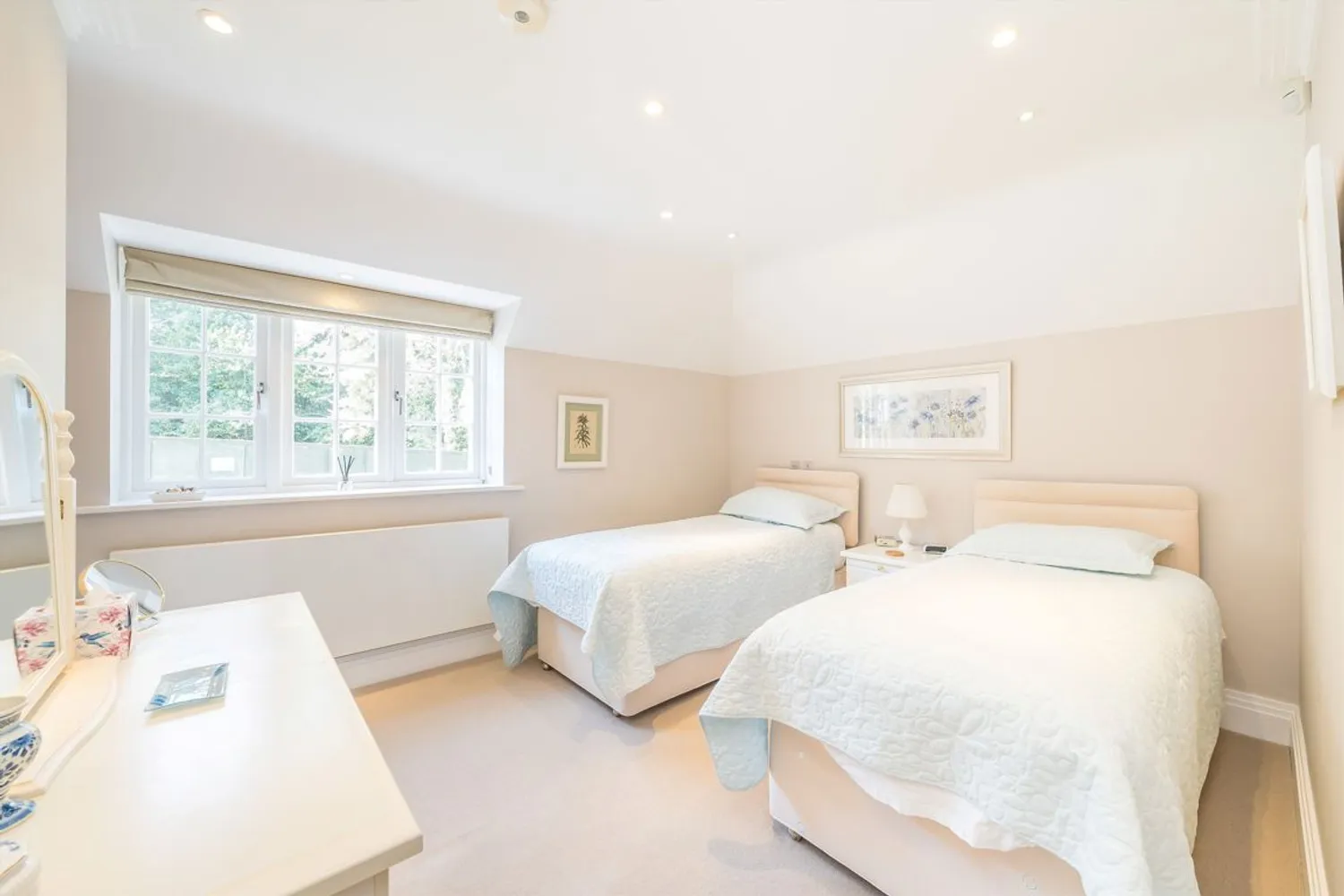 Coach House Mews, Walton-On-Thames, KT12 photo 6