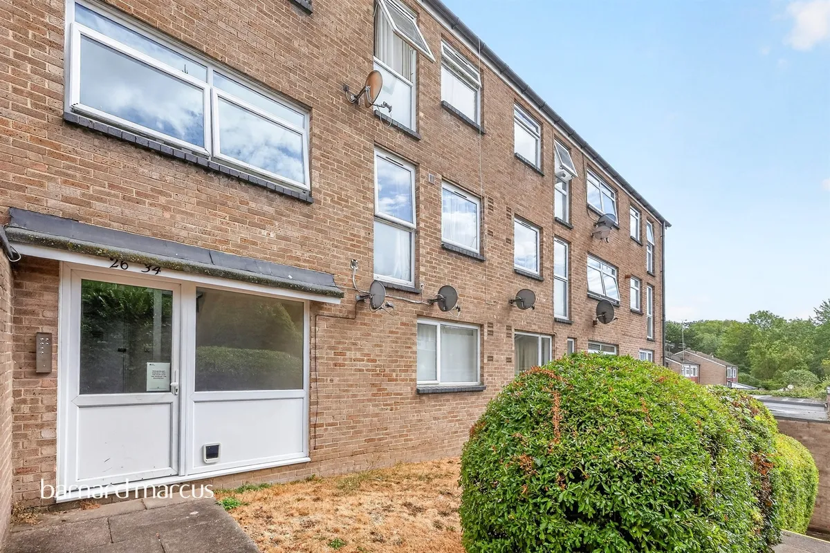 Pixton Way, Croydon