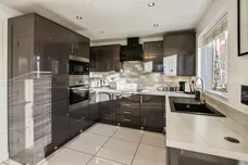 Folly Way, Barnsley