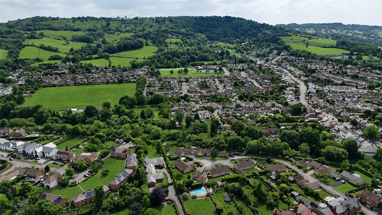 Greenhills Close, Cheltenham, GL53 photo 2