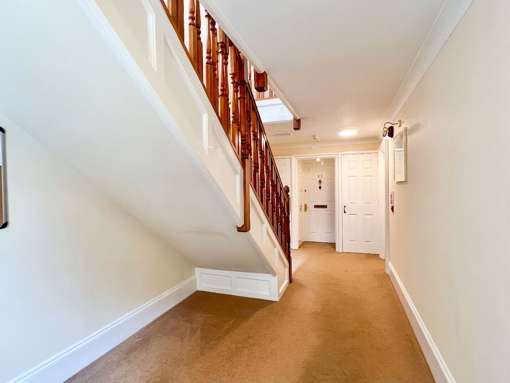 Fullands Court, Kingsway - NO onward chain! Image 6