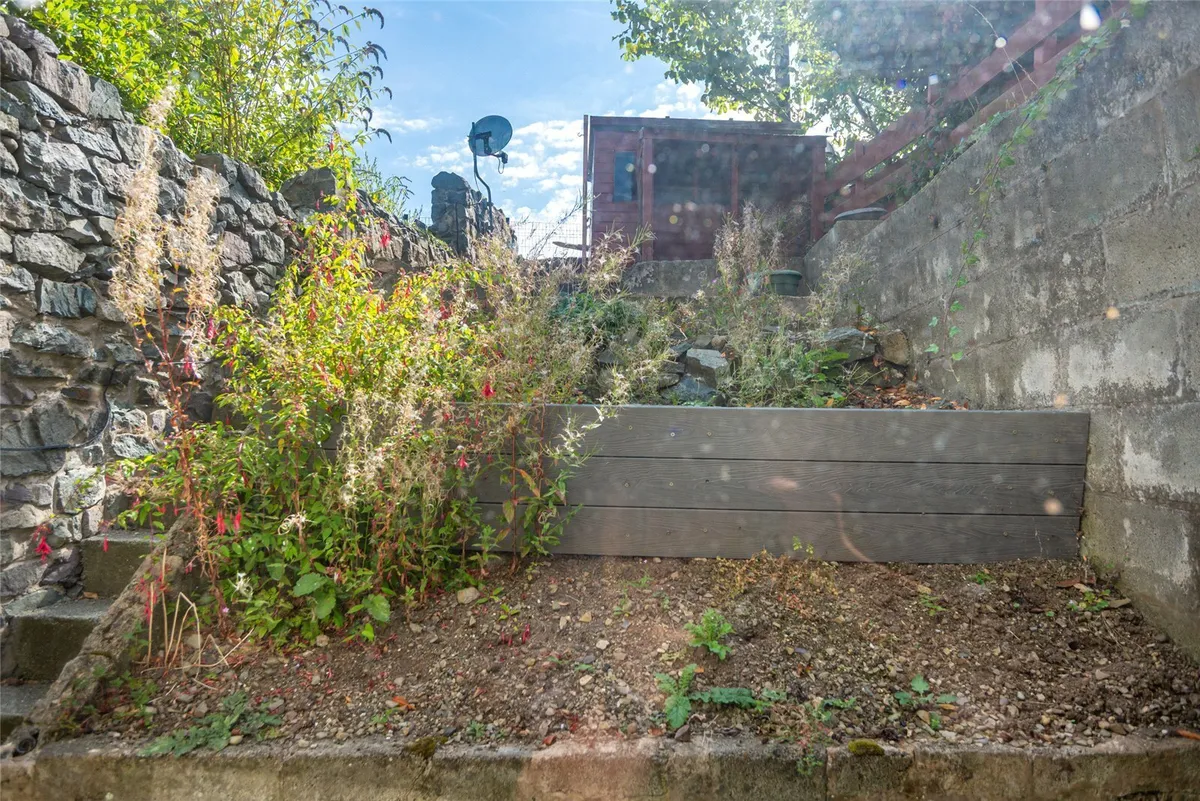 Caernarfon Road, Bangor, Gwynedd, LL57