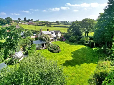 Cheriton Fitzpaine, Crediton, EX17