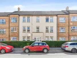 Finney Drive, Grange Park, Northampton photo