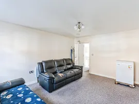 Finney Drive, Grange Park, Northampton thumb 3