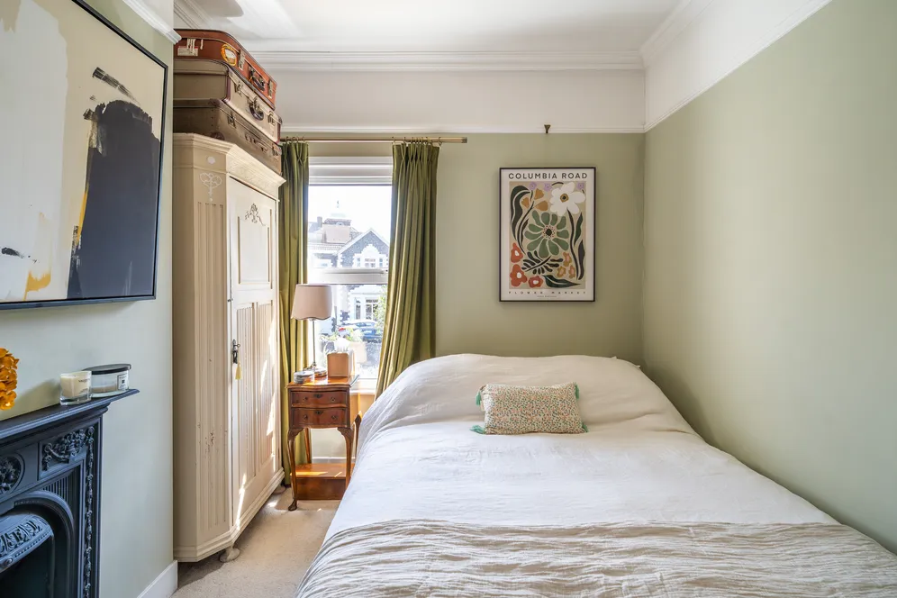 Sellincourt Road, London, SW17 photo 12