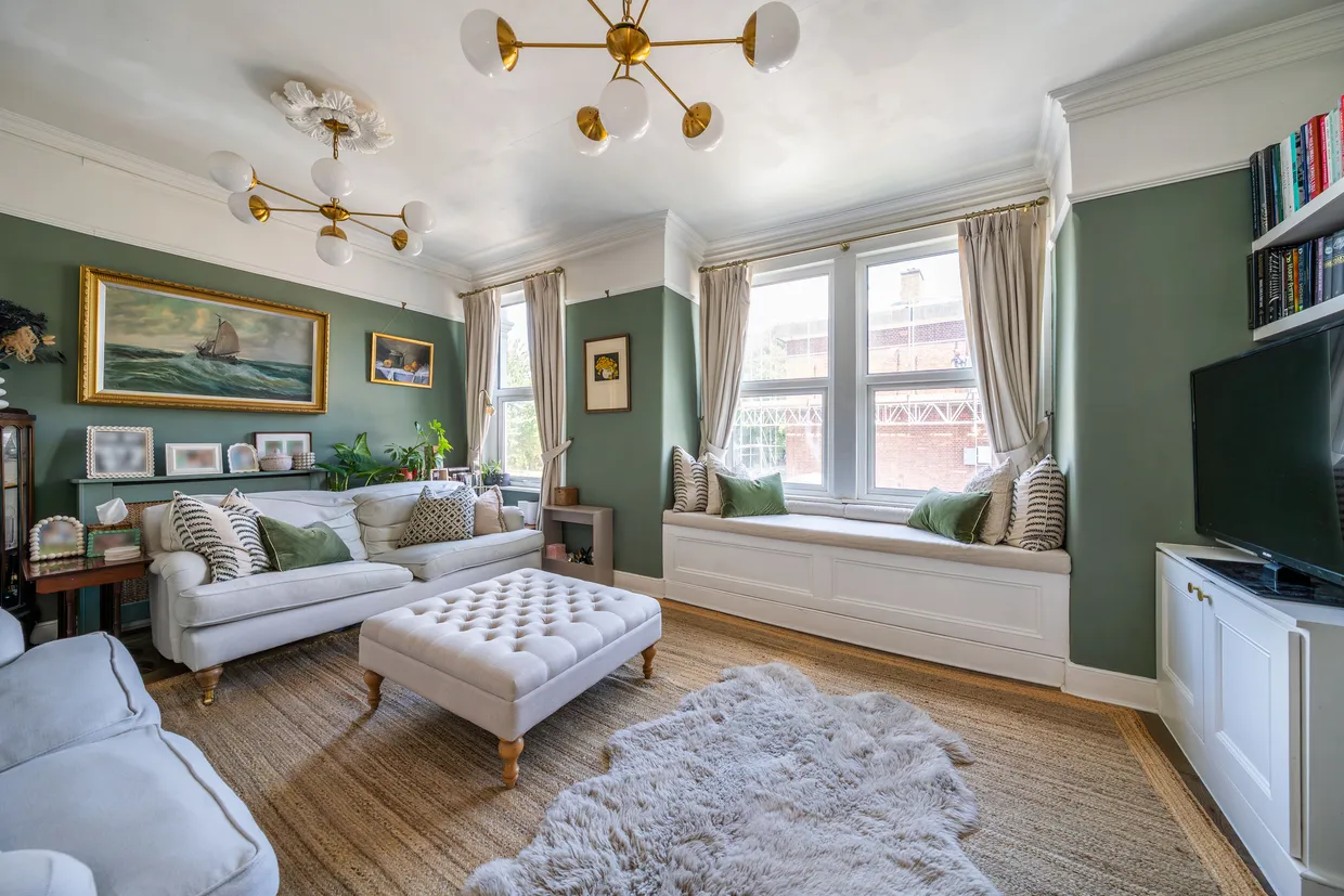 Sellincourt Road, London, SW17 photo 13