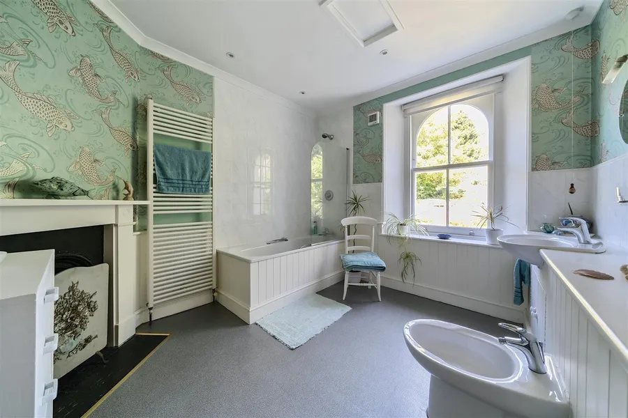 Property Image 16