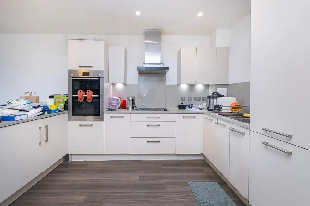 London Road, Isleworth, TW7 photo 3