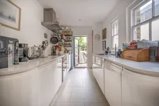 Watts Lane, Teddington, TW11 photo 3