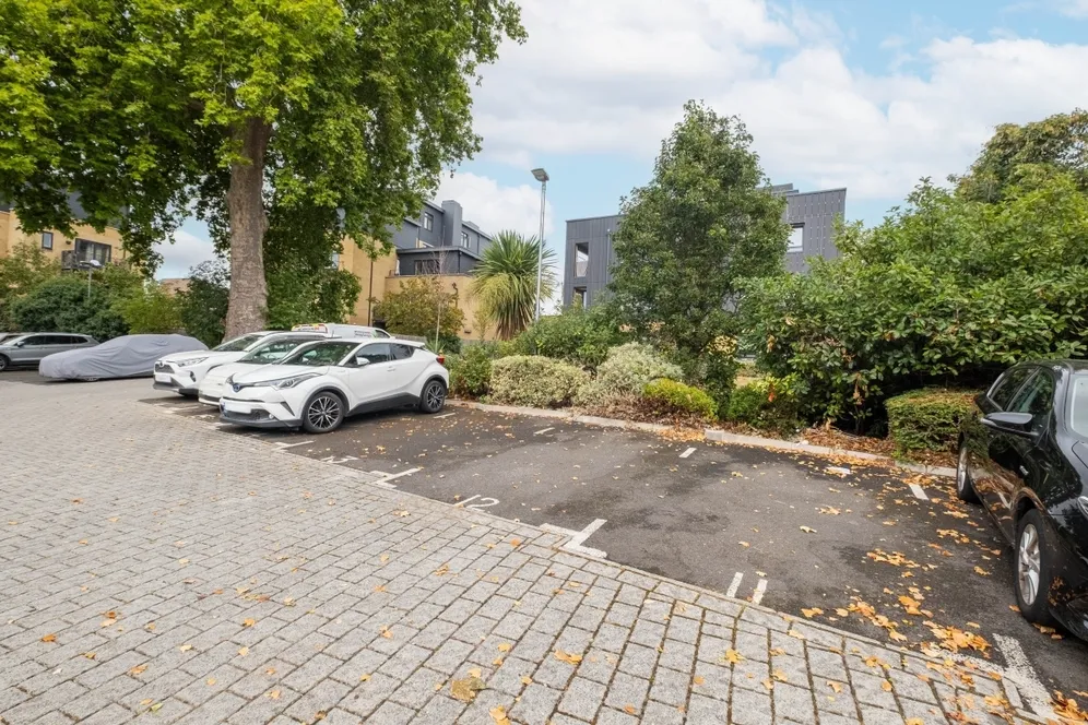 London Road, Isleworth, TW7 photo 14