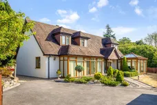 Ashburn Place, Fordingbridge, SP6 photo 1