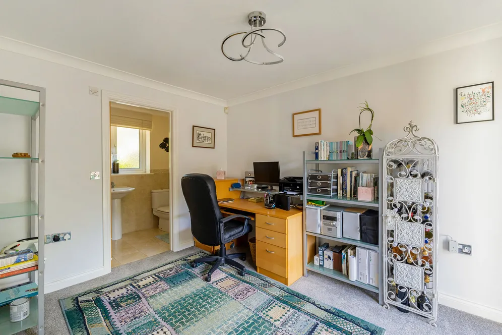 Ashburn Place, Fordingbridge, SP6 photo 6