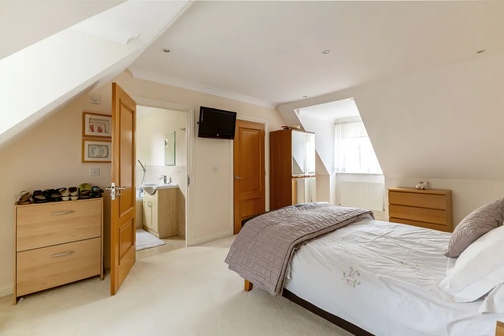Ashburn Place, Fordingbridge, SP6 photo 9