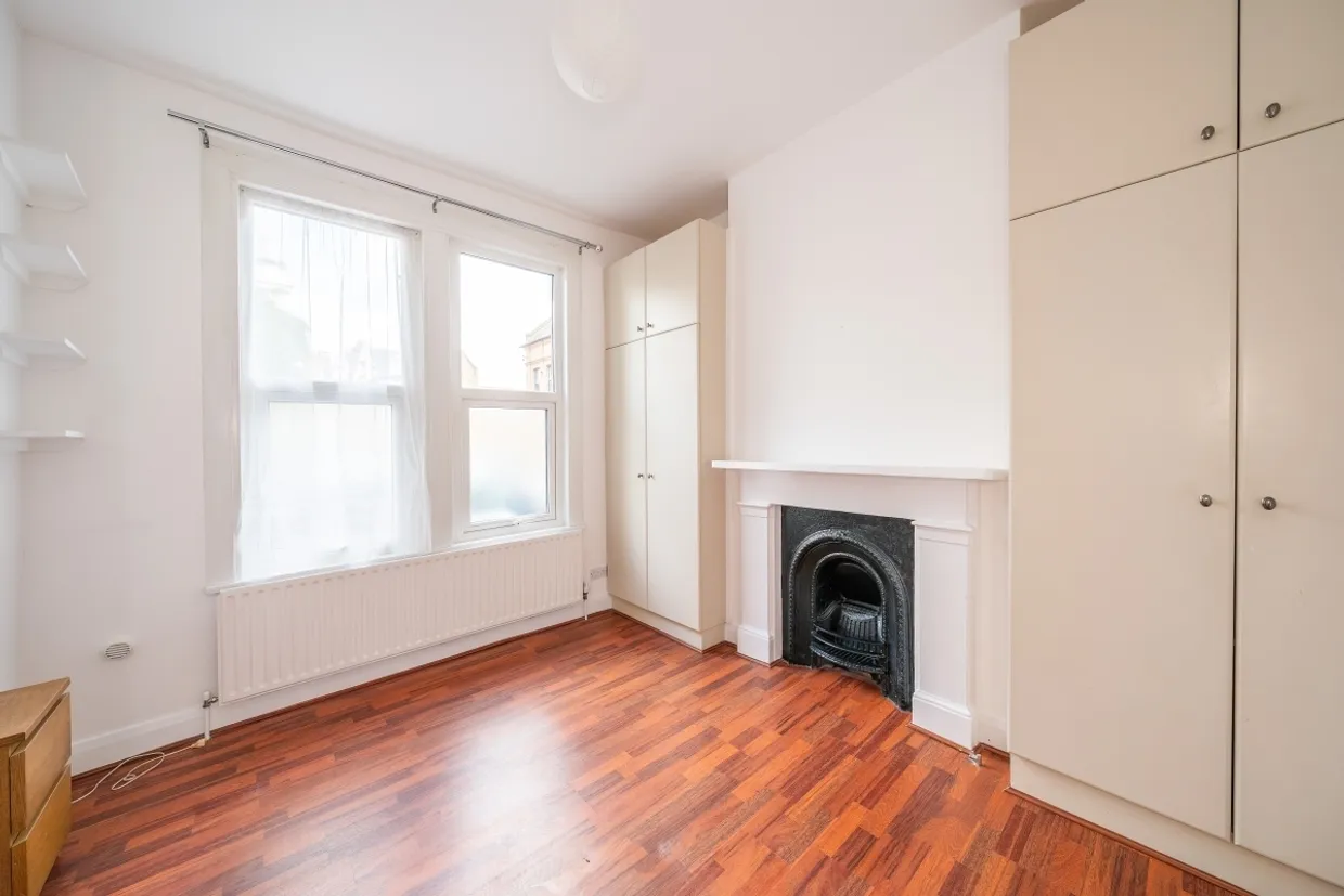 Elm Park London SW2 photo 8