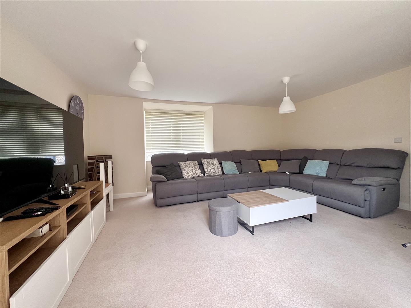 Hayton Way, Kingsmead, Milton Keynes Image 7