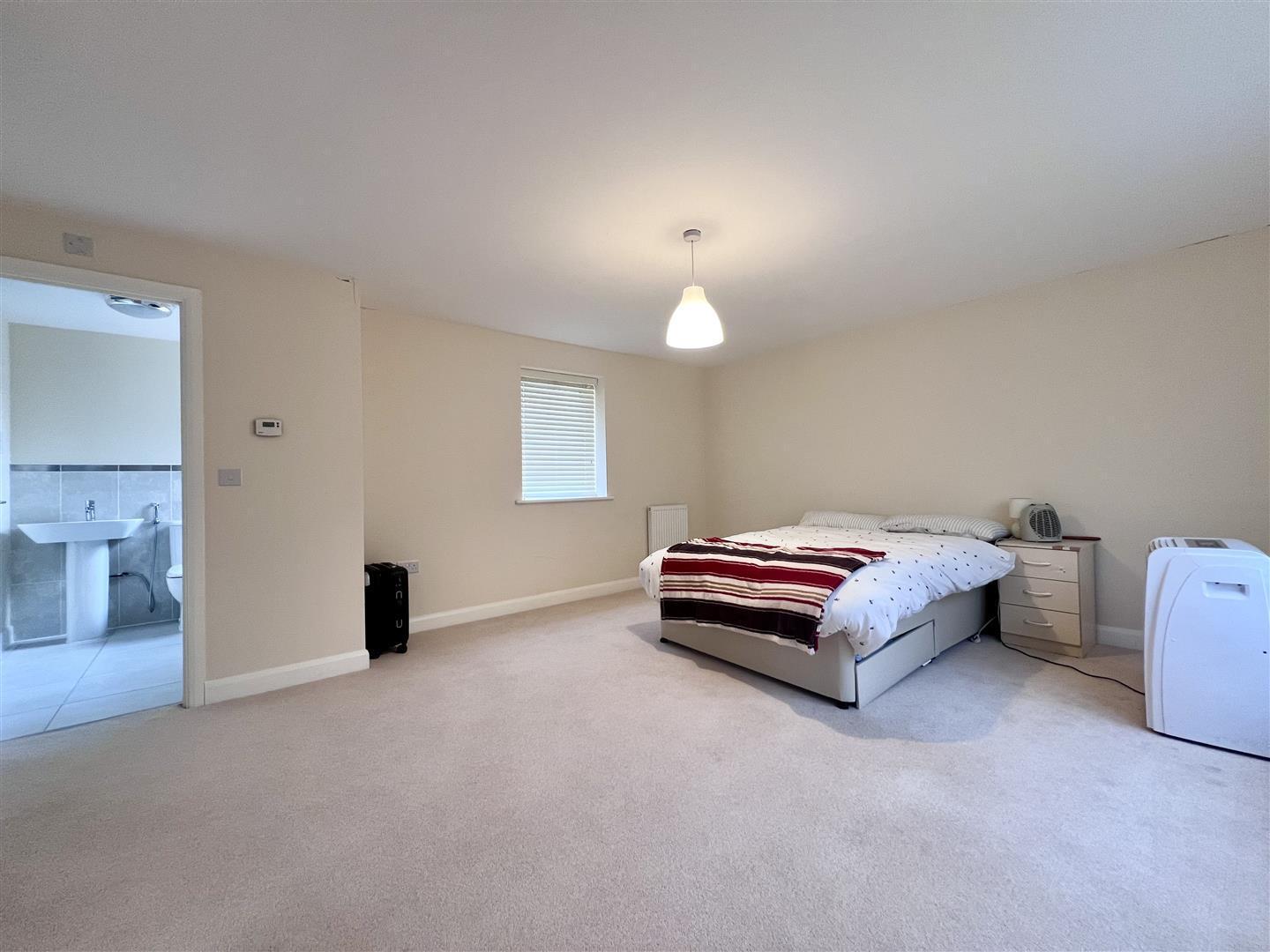Hayton Way, Kingsmead, Milton Keynes Image 8