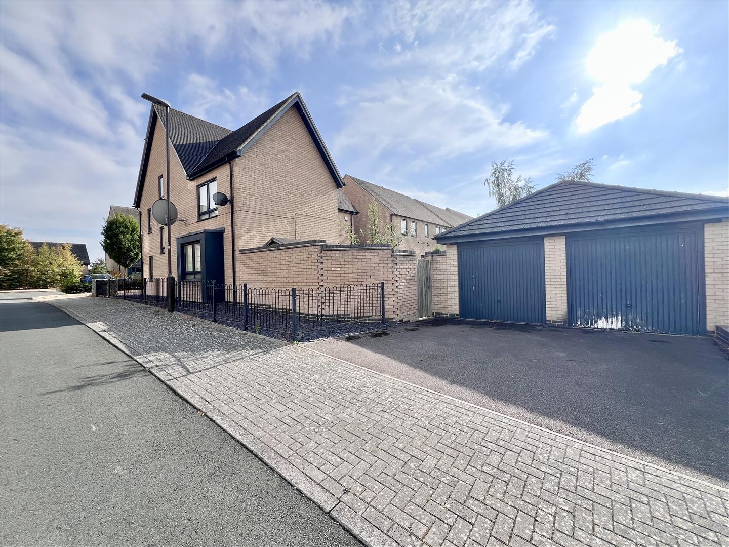 Hayton Way, Kingsmead, Milton Keynes Image 20