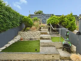 Jubilee Terrace, Frome thumb 3