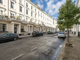 Gloucester Street, London photo
