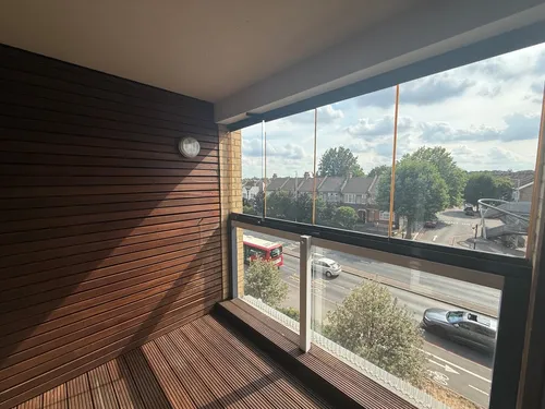 Bowes Road, Londonphoto
