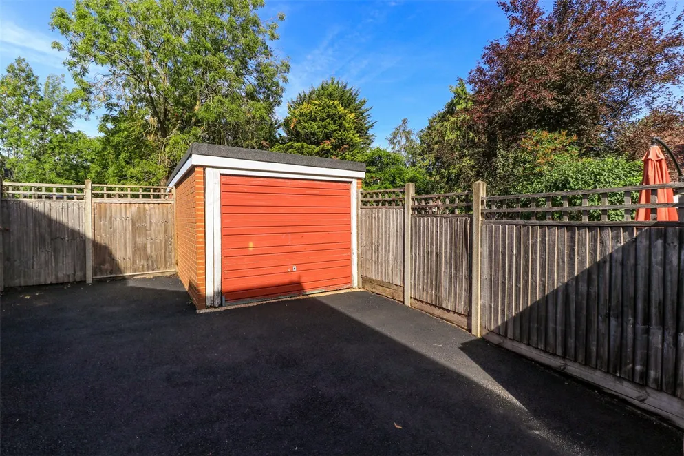 Property carousel item 19