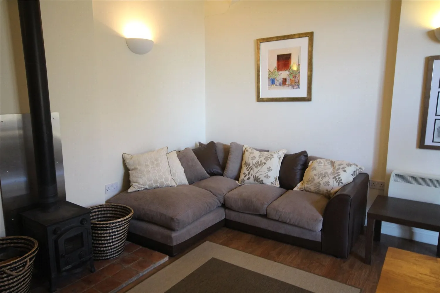 Shrob Lodge, Towcester Road, MK19 photo 2
