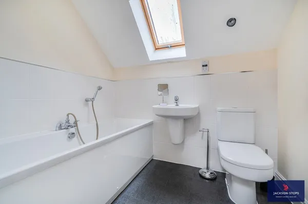 Abernant Drive, Newmarket, CB8 photo 9