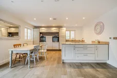 Elizabeth Close, Stratford-Upon-Avon, CV37 photo 5