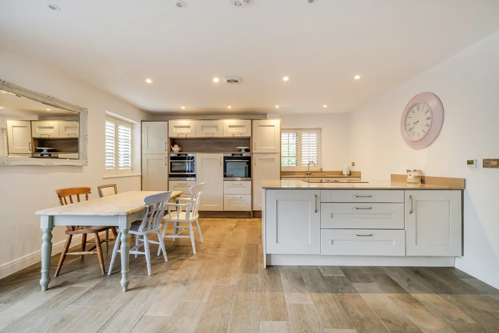 Elizabeth Close, Stratford-Upon-Avon, CV37 photo 5