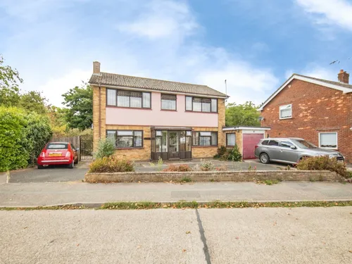 Hunter Drive, Lawford, MANNINGTREEphoto