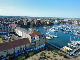 The Piazza, Eastbourne photo