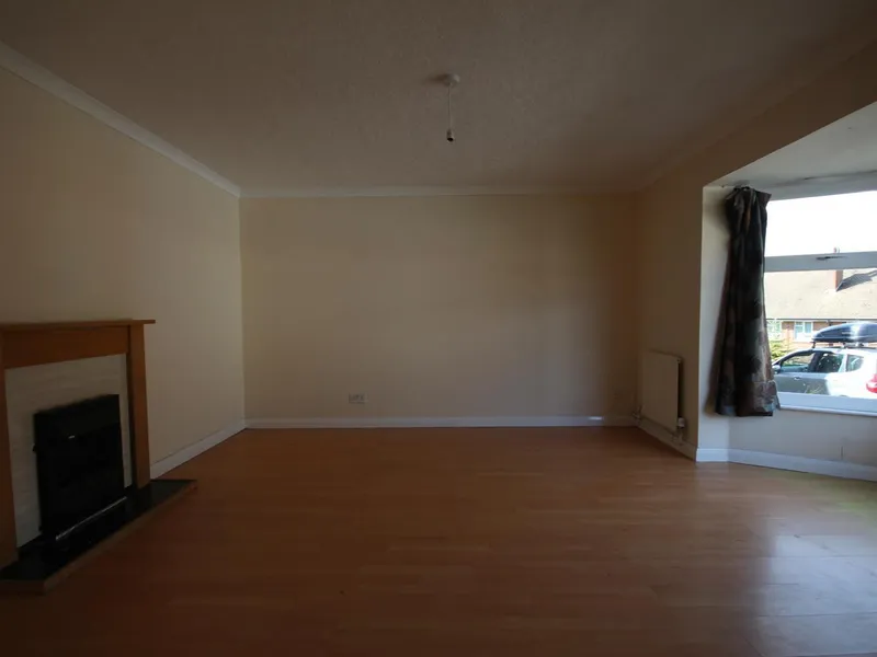 Property thumbnail 1 out of 3