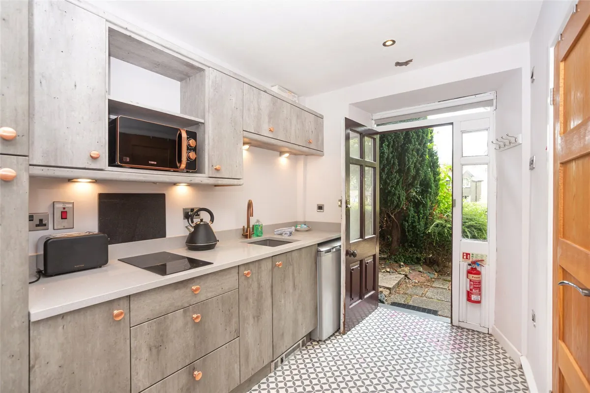 Caernarfon Road, Beddgelert, Caernarfon, Gwynedd, LL55