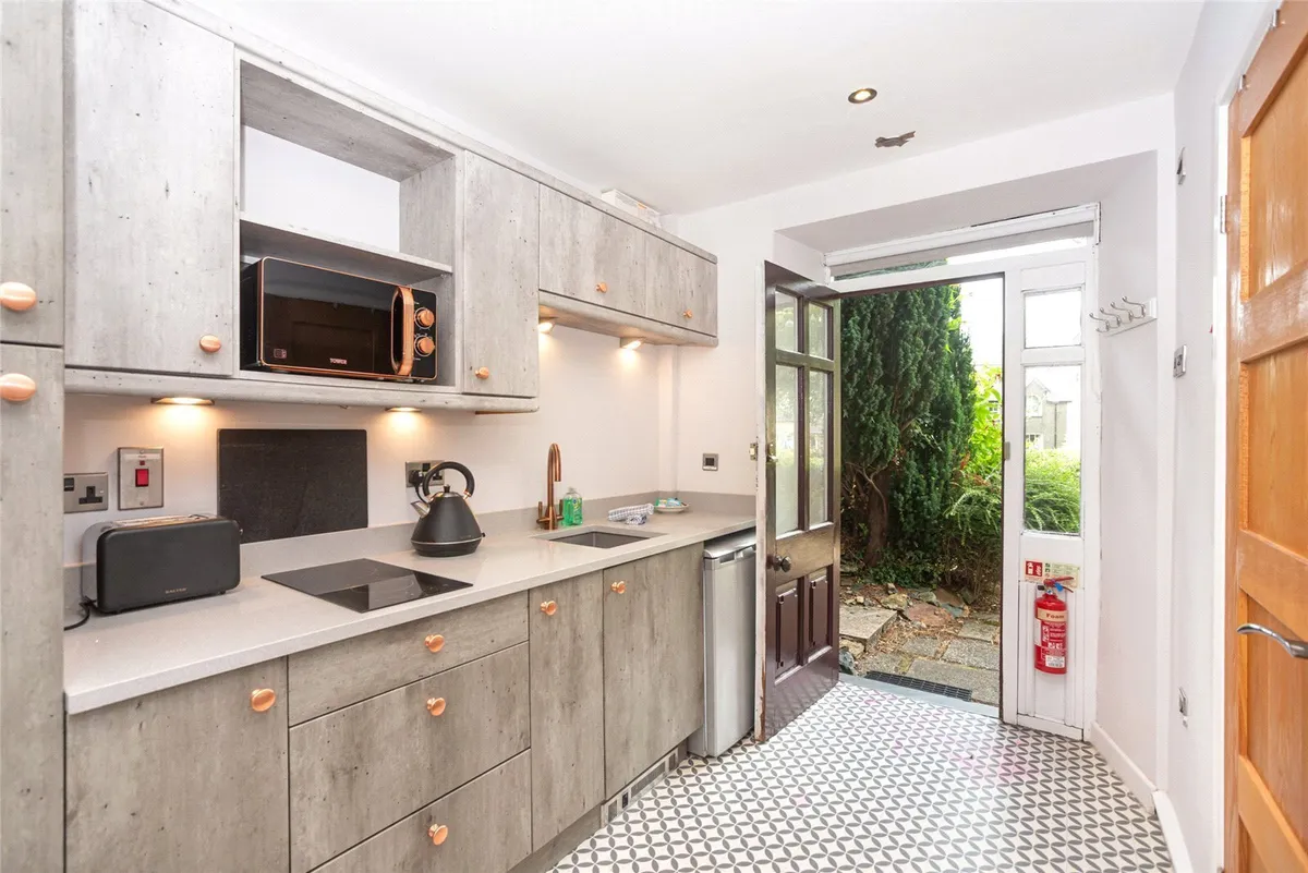 Caernarfon Road, Beddgelert, Caernarfon, Gwynedd, LL55