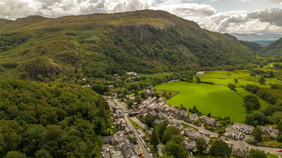 Caernarfon Road, Beddgelert, Caernarfon, Gwynedd, LL55