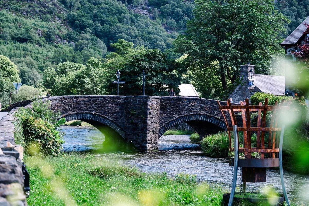 Caernarfon Road, Beddgelert, Caernarfon, Gwynedd, LL55