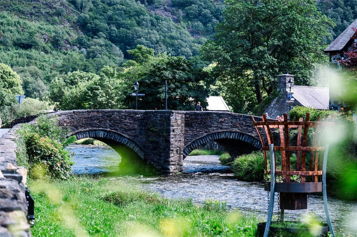 Caernarfon Road, Beddgelert, Caernarfon, Gwynedd, LL55