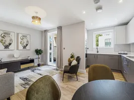 Willowside House, Oaklands Park, Esher photo