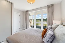 Willowside House, Oaklands Park, Esher