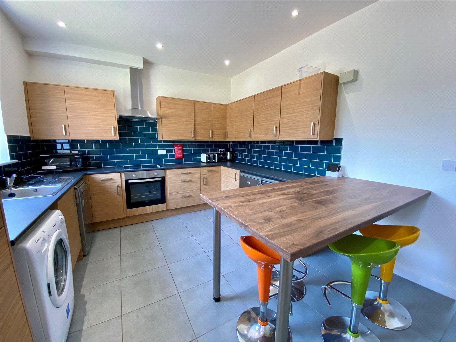 22 Victoria Street, Huddersfield, HD5 Image 3