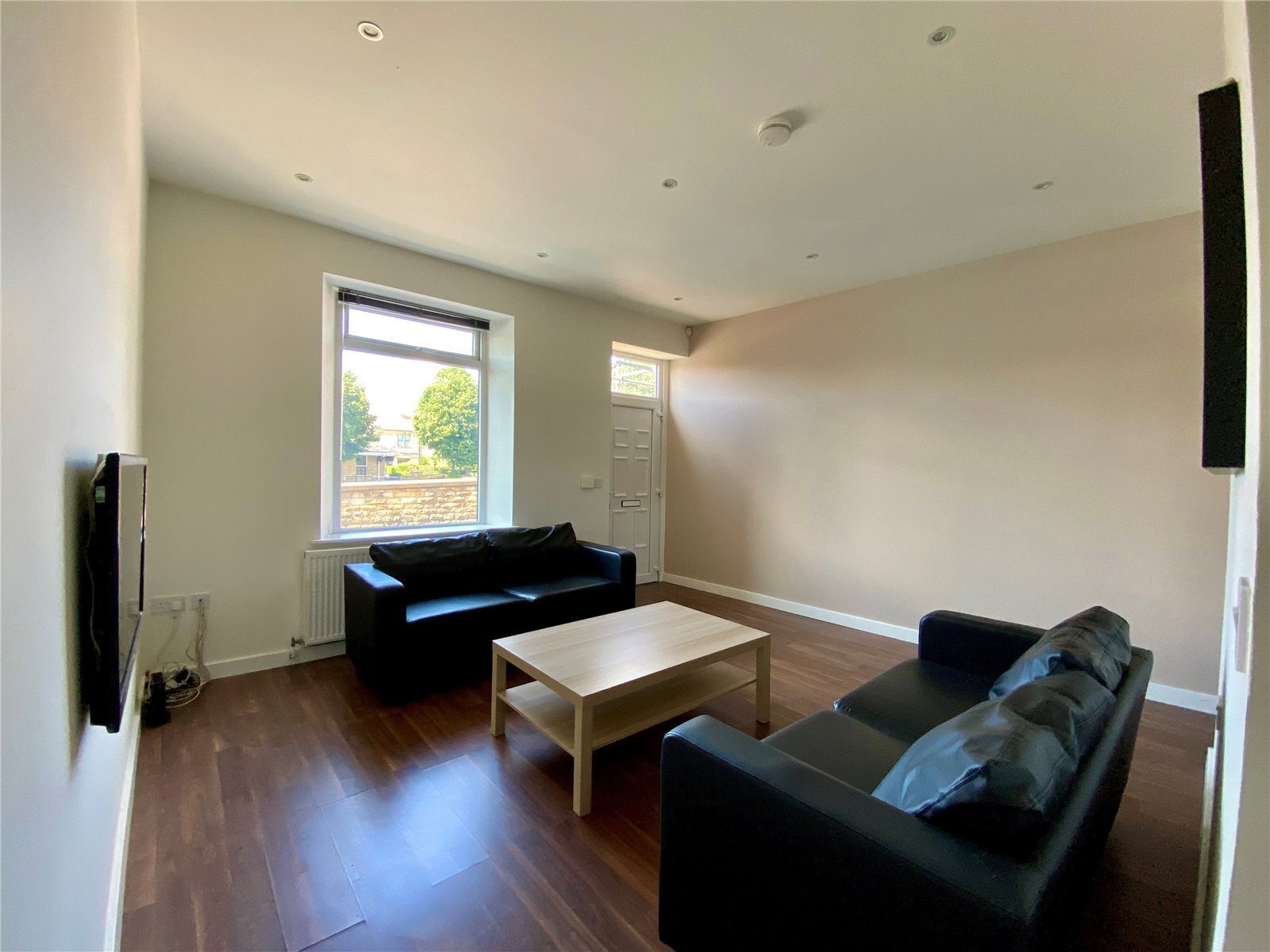 22 Victoria Street, Huddersfield, HD5 Image 5