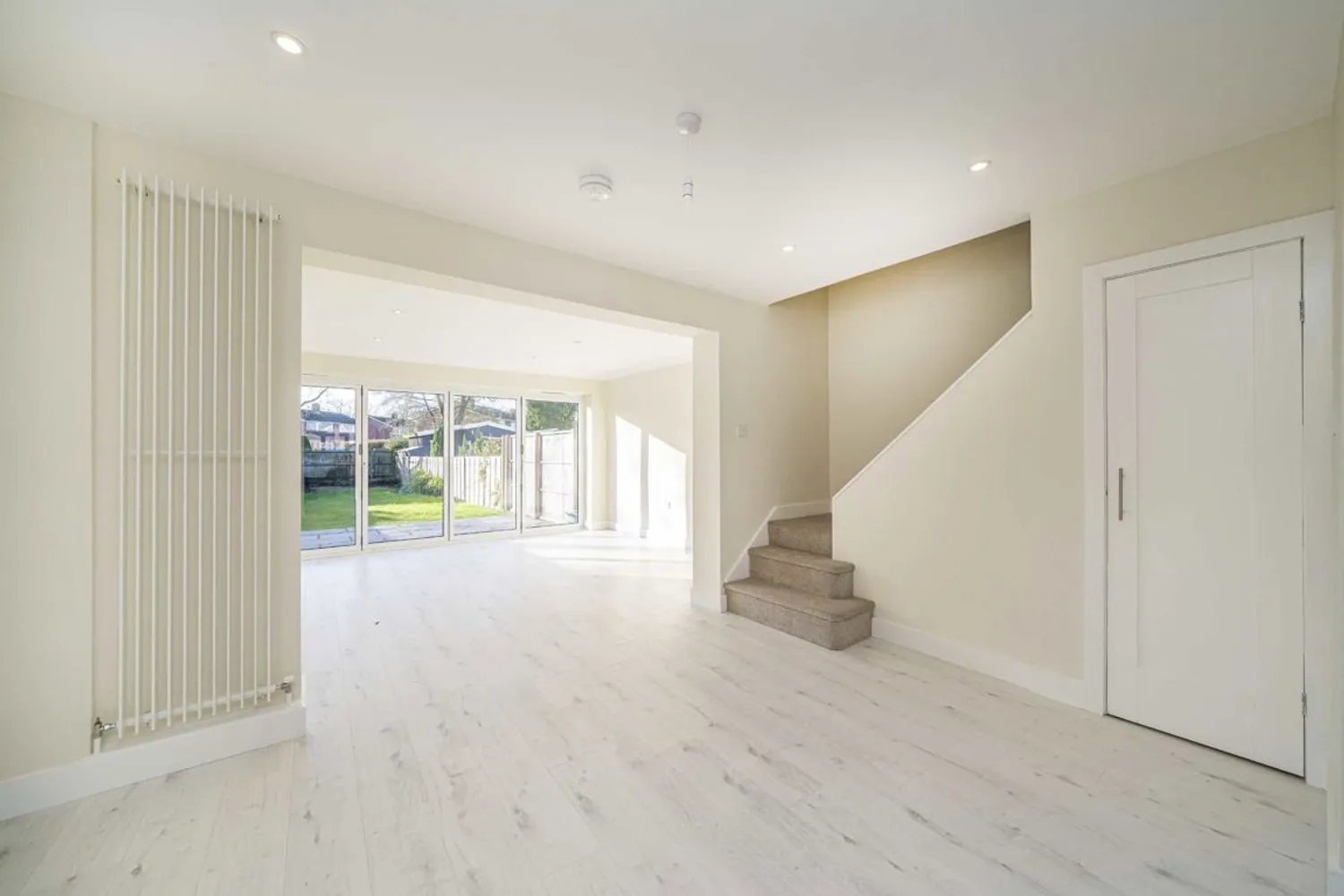 Bourneside Road, Addlestone, KT15 photo 3