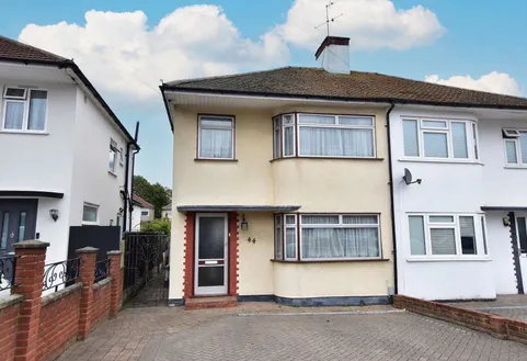 Perivale Gardens, Watford, WD25