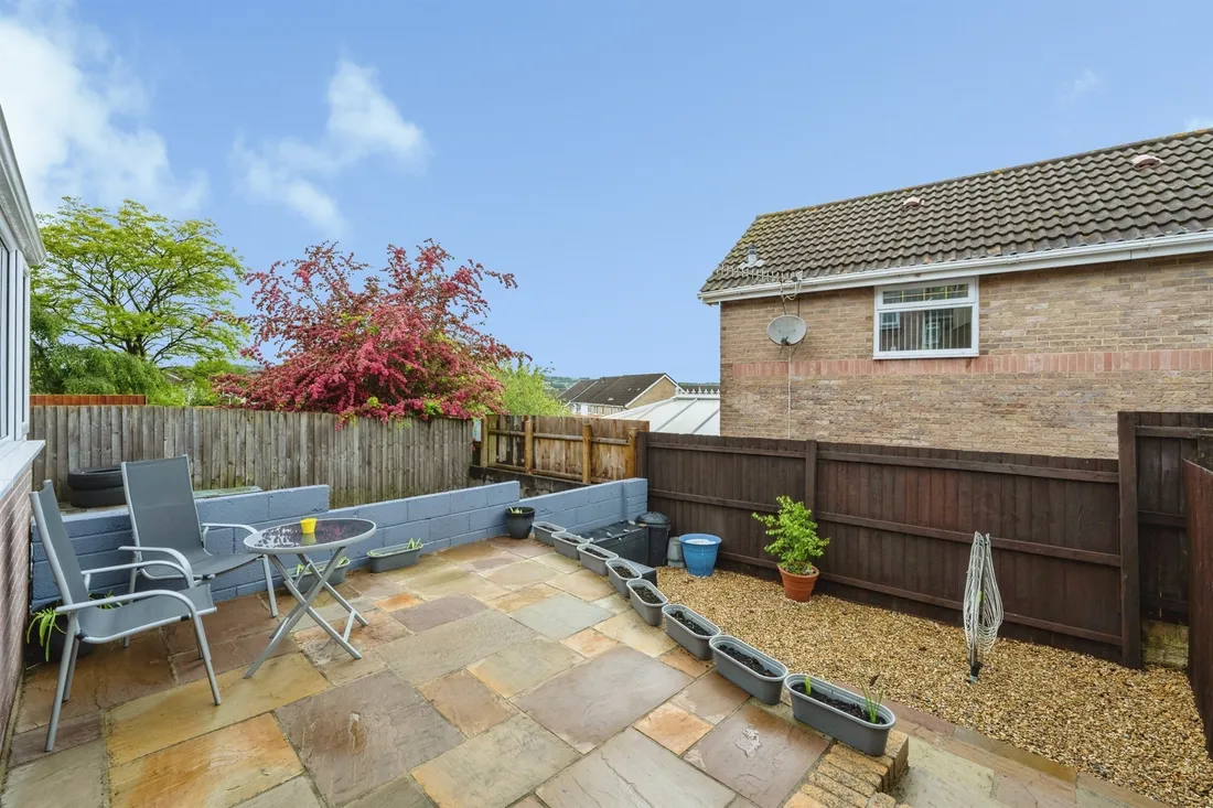 Property photo 11
